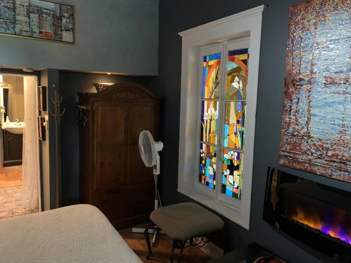 Gite De L'Artiste Saint-Tite Esterno foto
